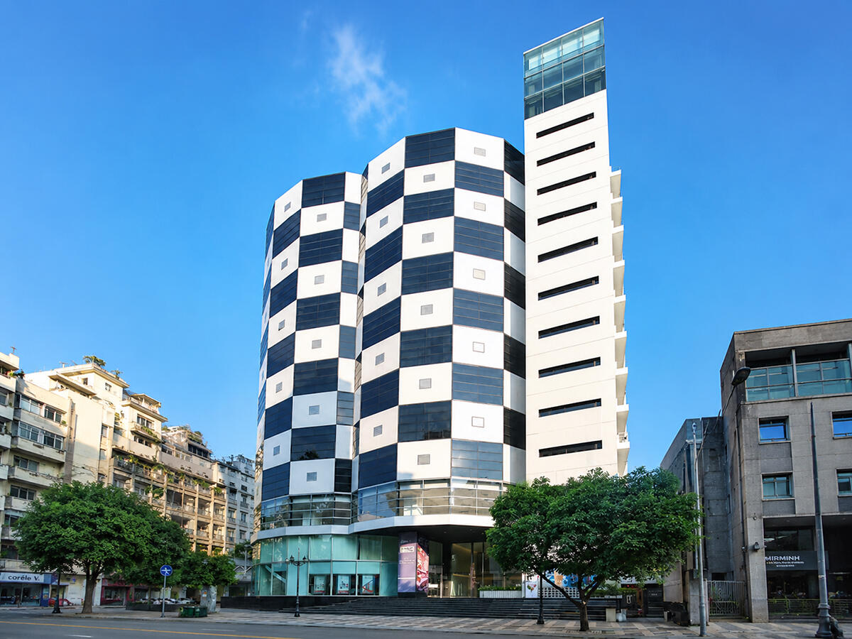 Zen Plaza