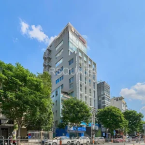 Pha Lan Building