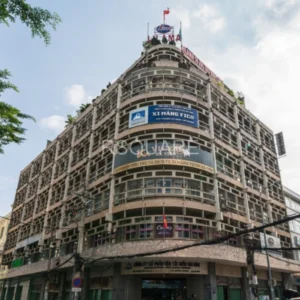 VAR Building